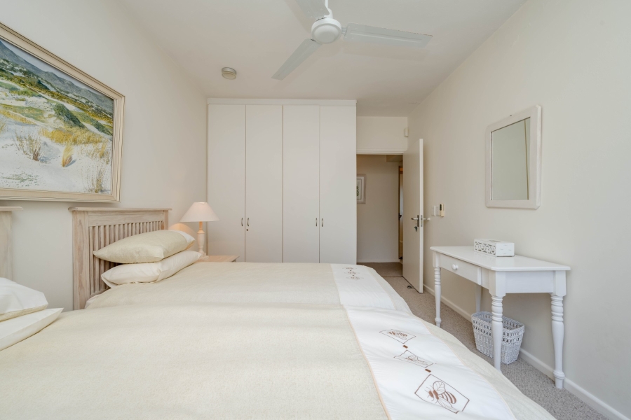 5 Bedroom Property for Sale in Signal Hill Western Cape